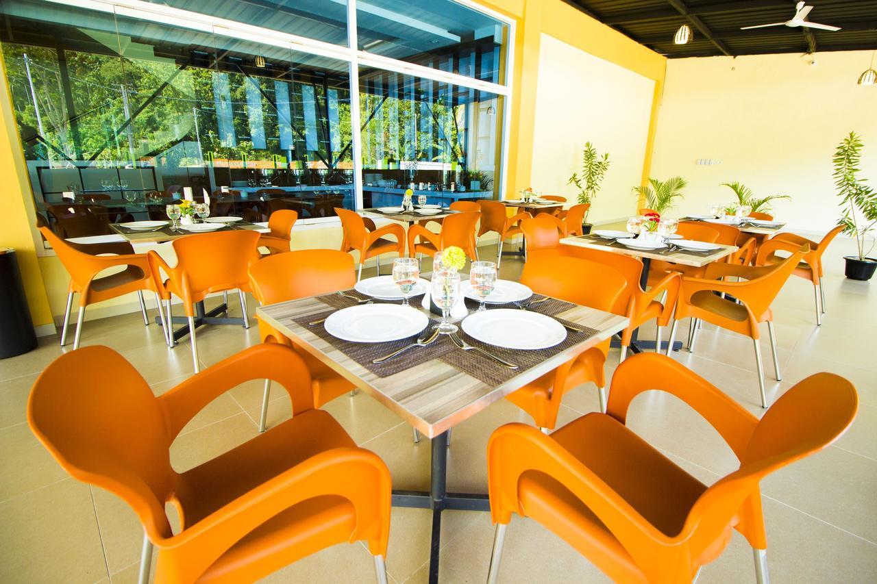 Hannah Hotel Syariah Painan Ngoại thất bức ảnh
